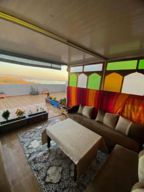 Mira Guest House